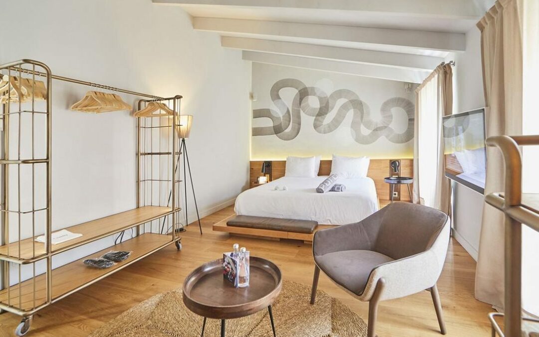 Puro Hotel Group